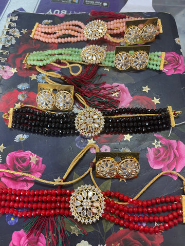 Beautiful designer mirror choker set