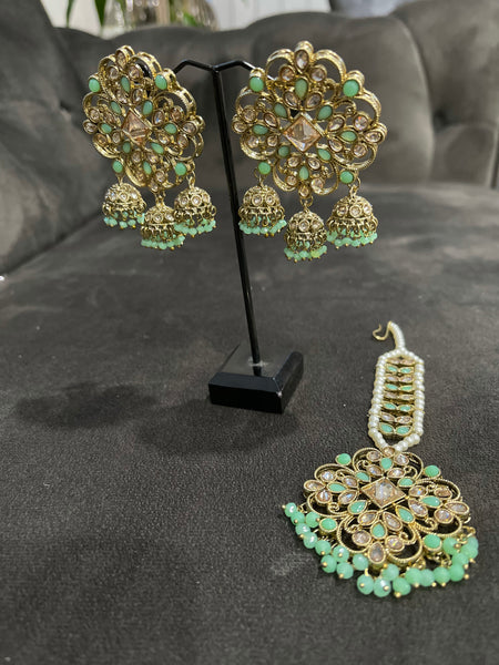 Beautiful designer stud style earrings with bindi/tikka