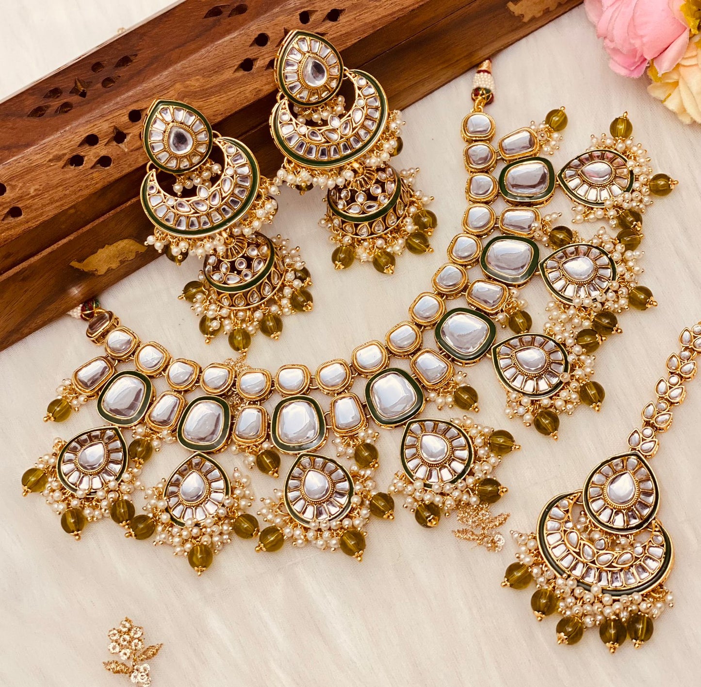 Beautiful designer kundan necklace set