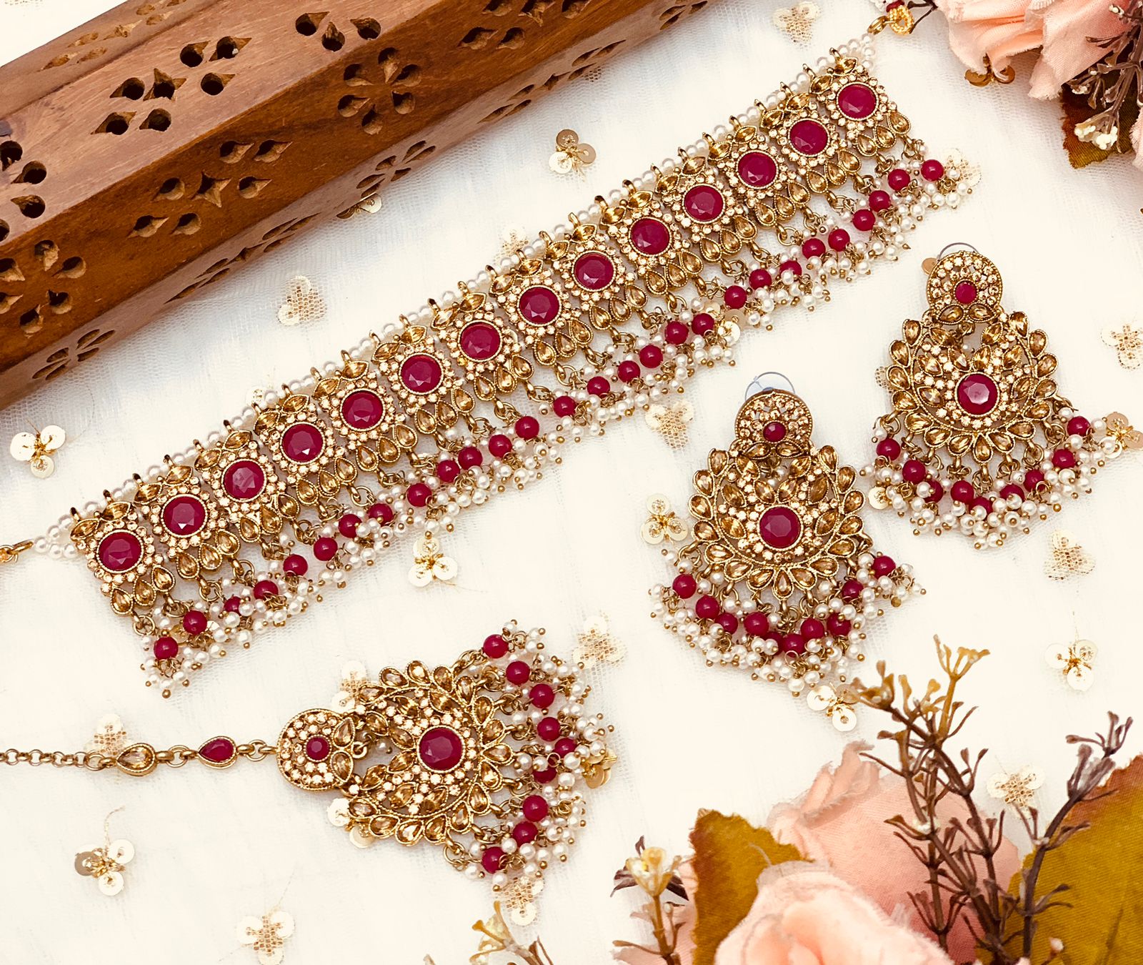 Beautiful designer Pakistani style necklace set