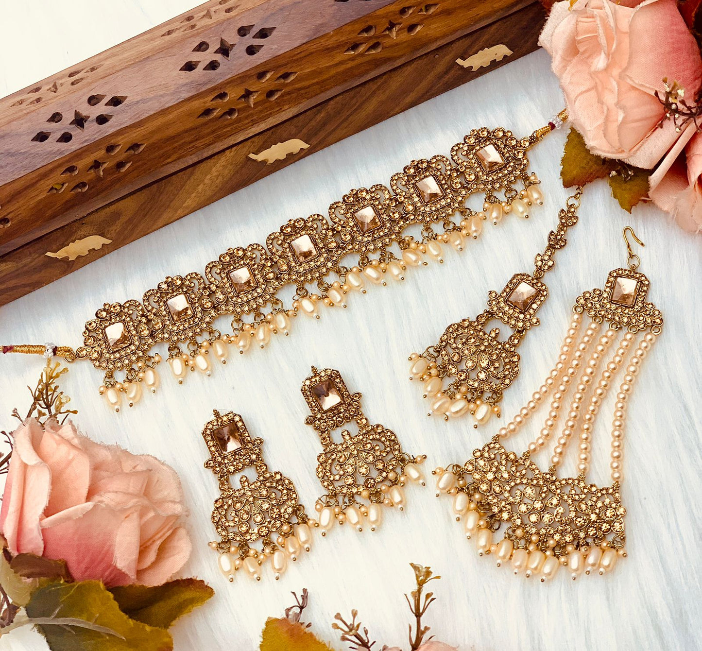 Beautiful designer pakistani style necklace set